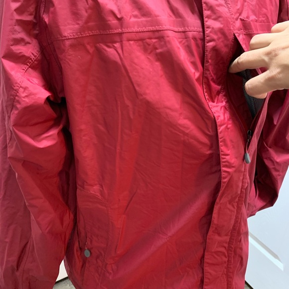 Vintage LL Bean Women's Sz XL Gore-Tex Rain Jacket maroon W/ Hood - Picture 4 of 16